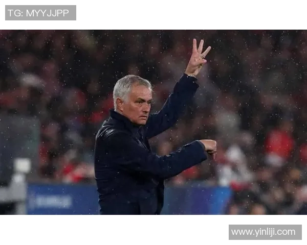 欧冠激战本菲卡与切尔西战成平局红牌事件引发全场热议与转会传闻